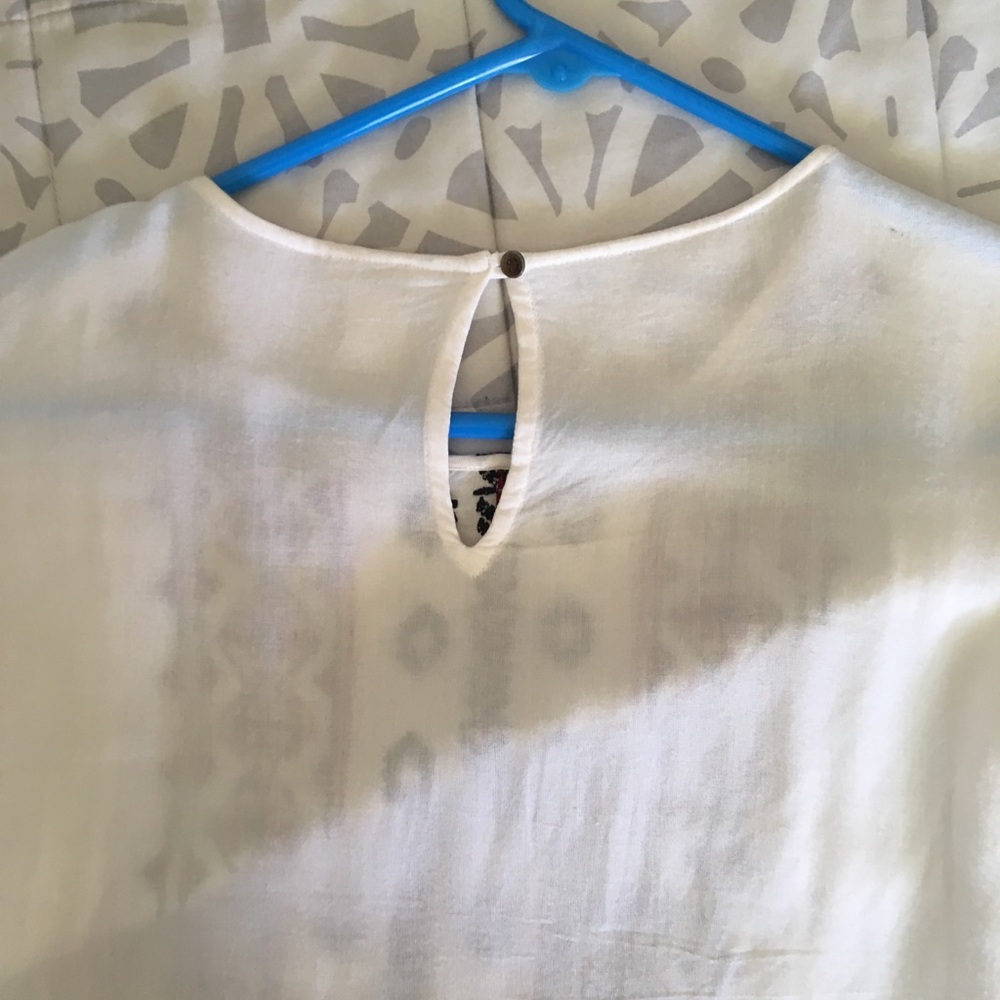 Patterned top - Picture 3 of 3